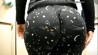 Beamy Booty Wedgie