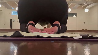 Yoga Teacher Catches You Ruminate over Fucking Her Feet in Class! (1080p HD PREVIEW)